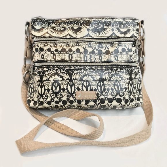 Sakroots Handbags - Sakroots Cream And Black Crossbody Purse With Many Compartments 🌻💚